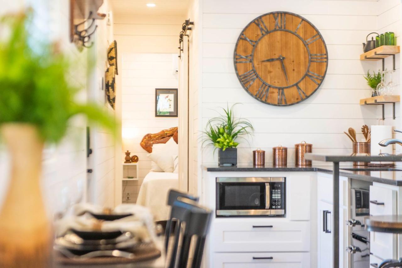 The Woods- Container Tiny House 12 Min To Magnolia/Baylor/Downtown Villa Bellmead Exterior photo