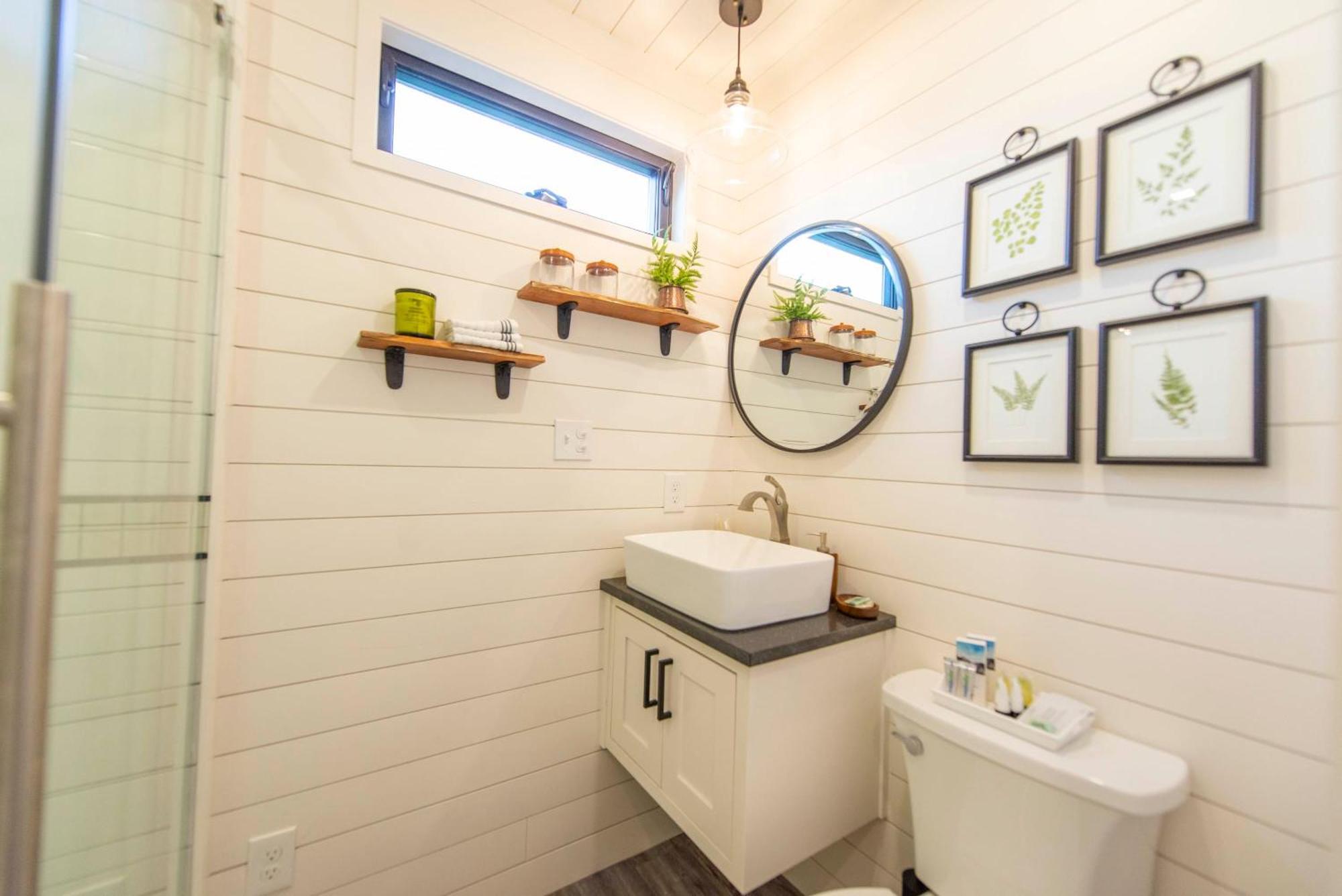 The Woods- Container Tiny House 12 Min To Magnolia/Baylor/Downtown Villa Bellmead Exterior photo